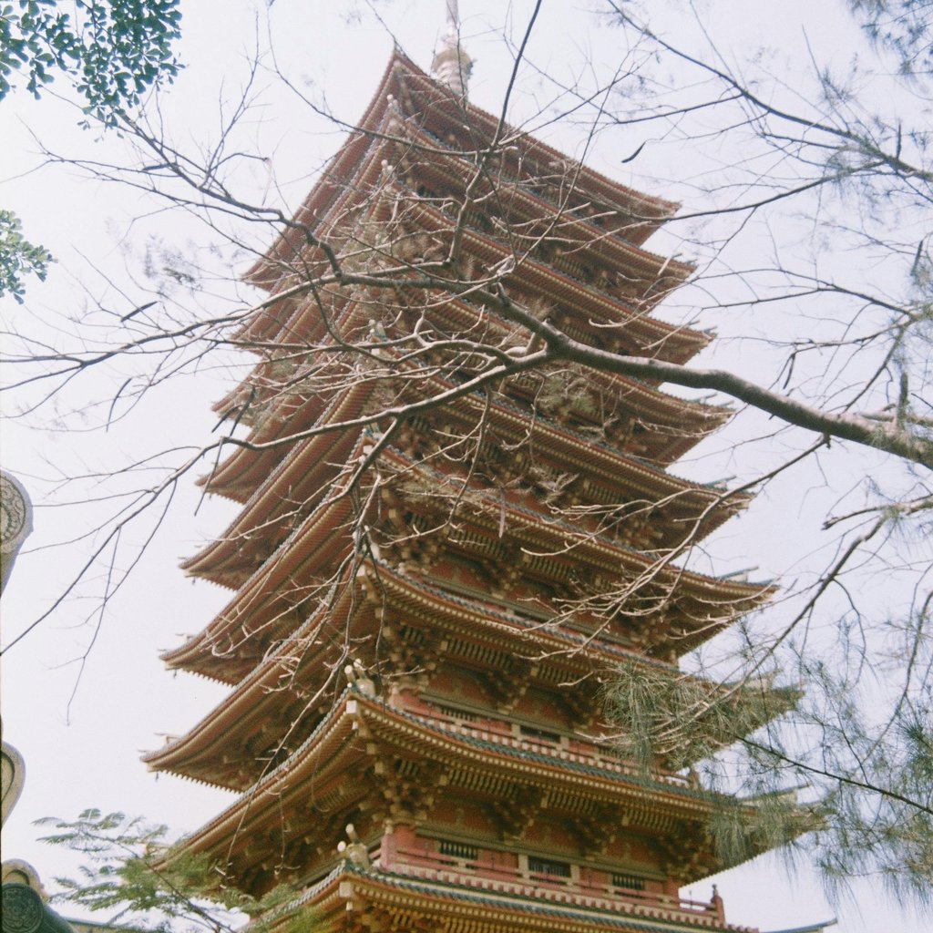 Discover the stunning architecture of Minh Thanh Pagoda in Pleiku, Vietnam, surrounded by nature.