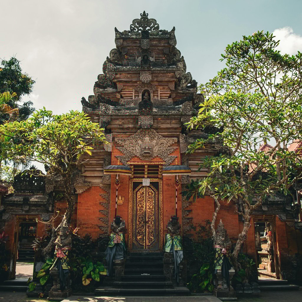 Explore the intricate architecture of Ubud Palace, a cultural landmark in Bali, Indonesia.