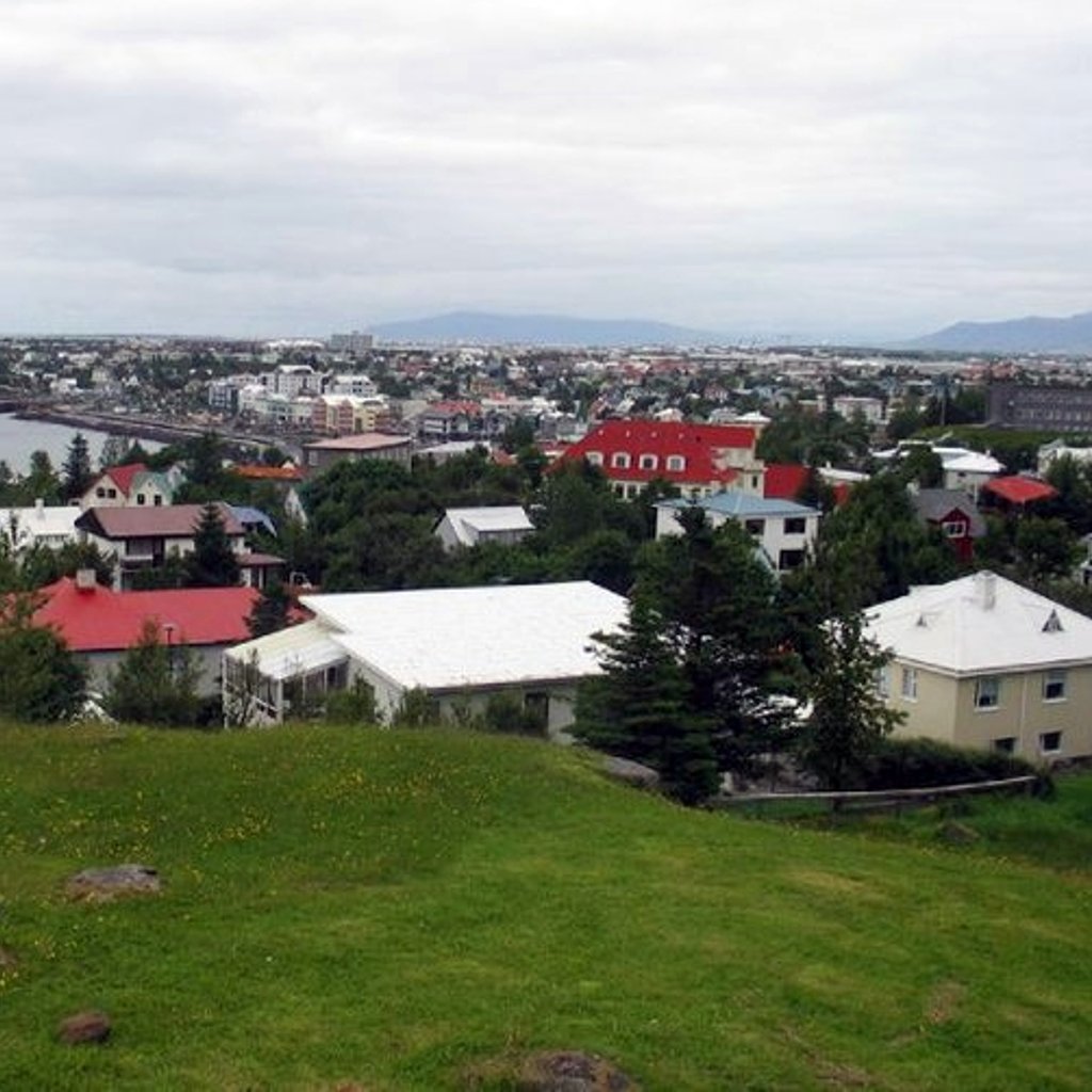 A photo that shows the town center of Hafnarfjörður