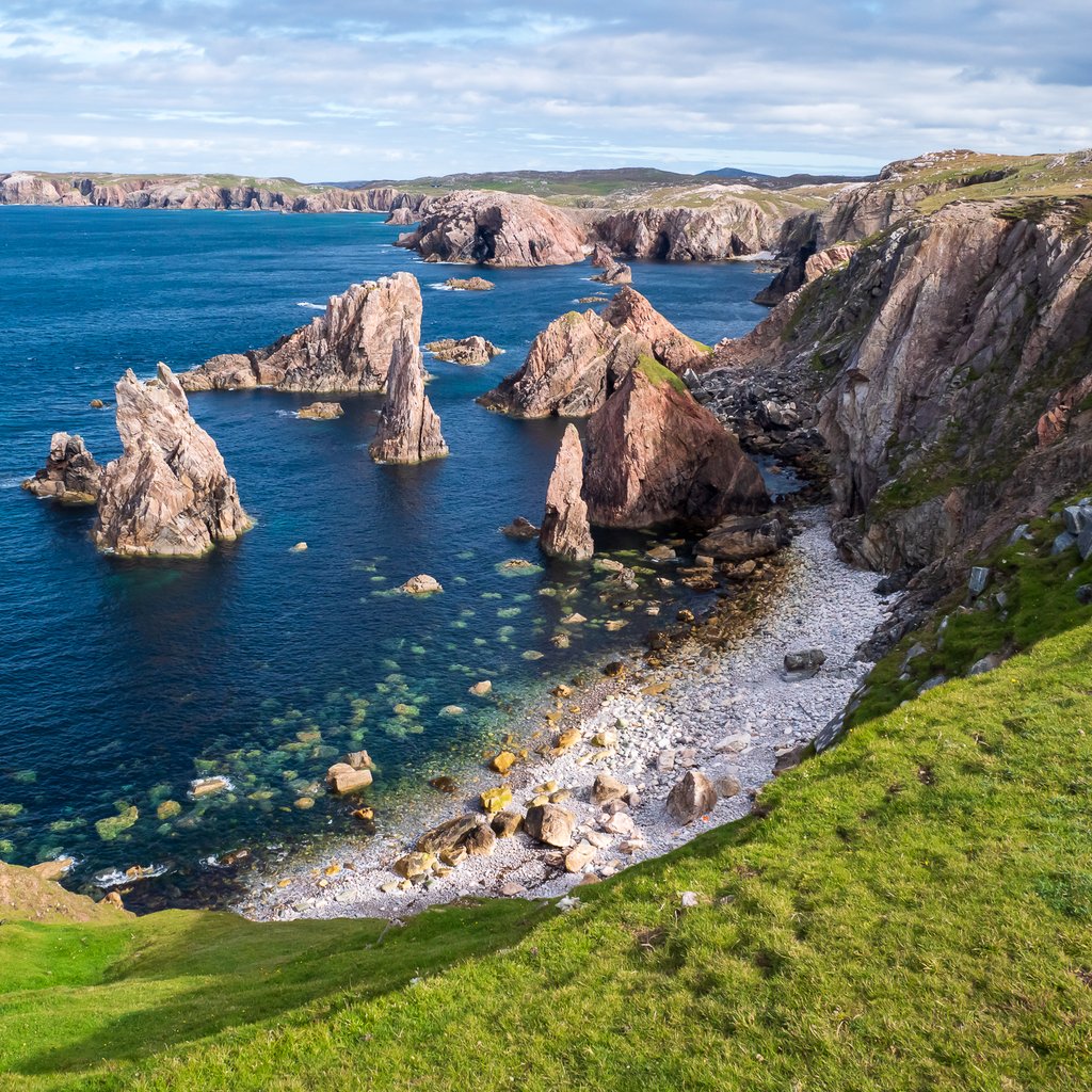 Mangersta Sea Stacks, Lewis and Harris, The Outer Hebrides, Scotland, Photo by Thomas Andy Branson (2)