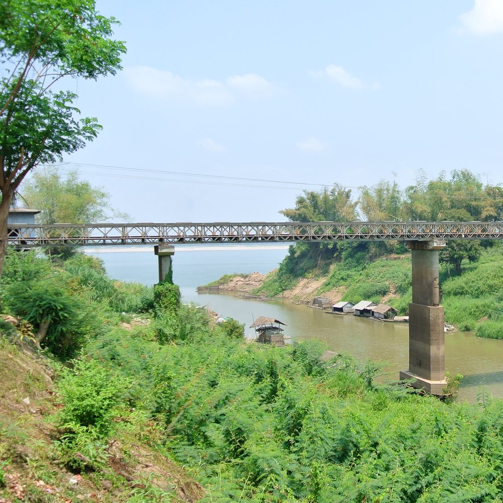 Chhlong, Bailey or Mabey type bridge