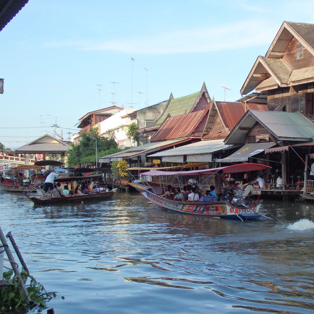 Amphawa, Amphawa District, Samut Songkhram 75110, Thailand