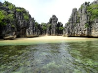 Caramoan Peninsula photo